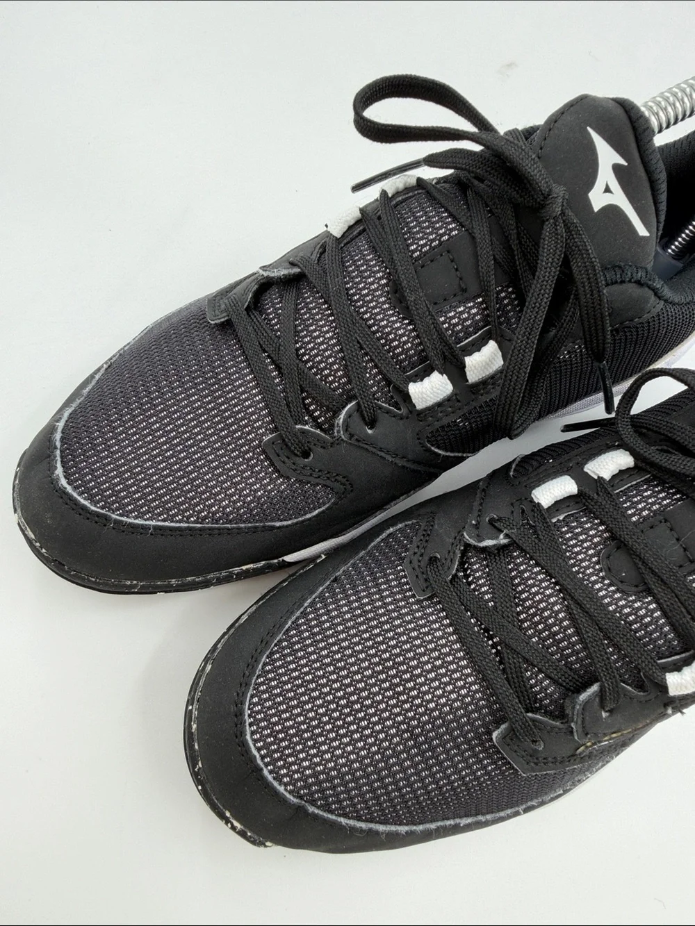 Mizuno Women's Dominant All Surface Low Turf Athletic Shoe Size 8.0